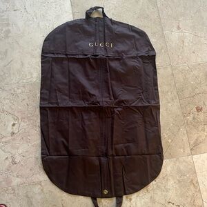 Authentic Gucci brown cover garment bag in natural cotton. New💖